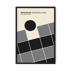 Geometric Balance — Grau