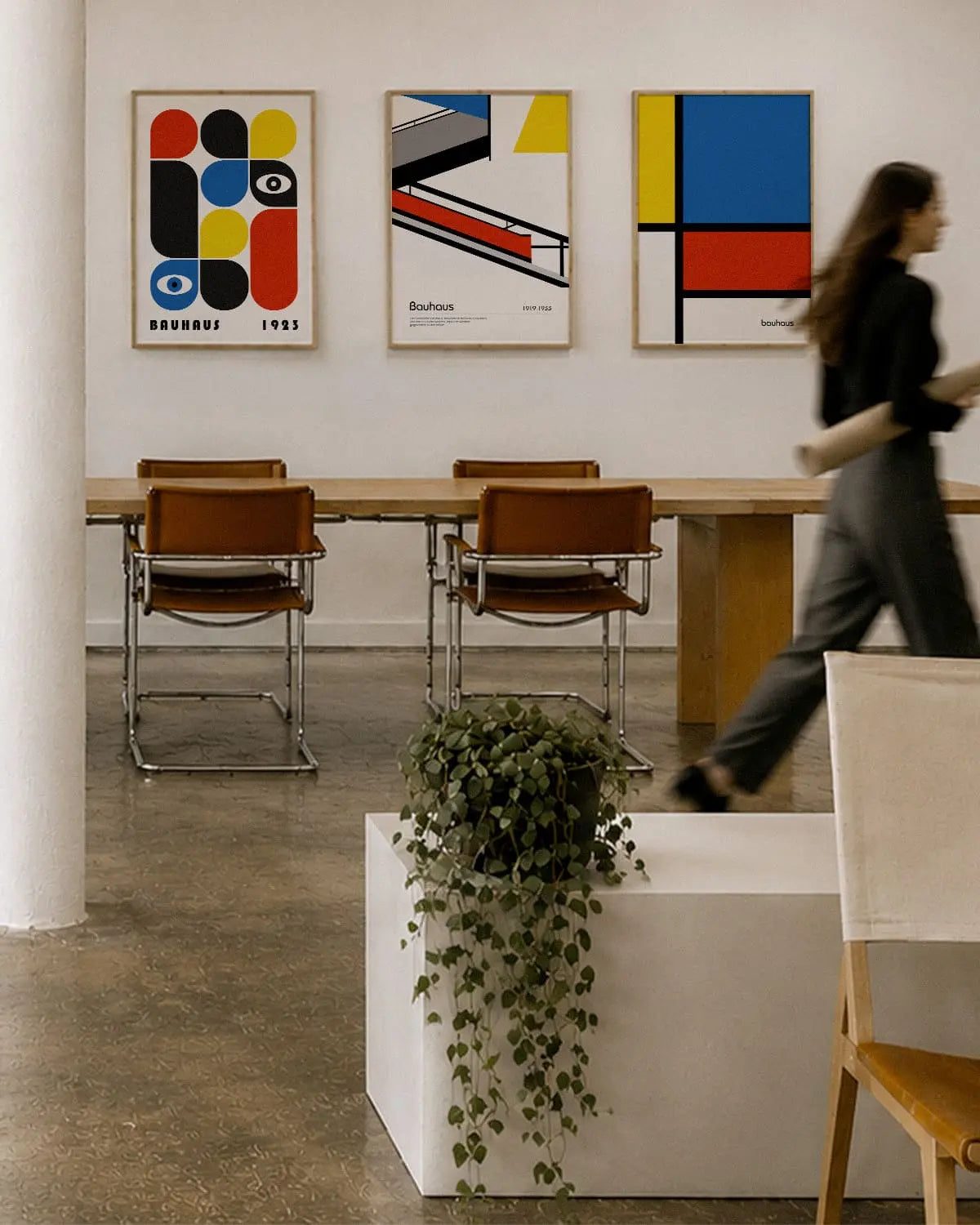 Bauhaus, żywy.